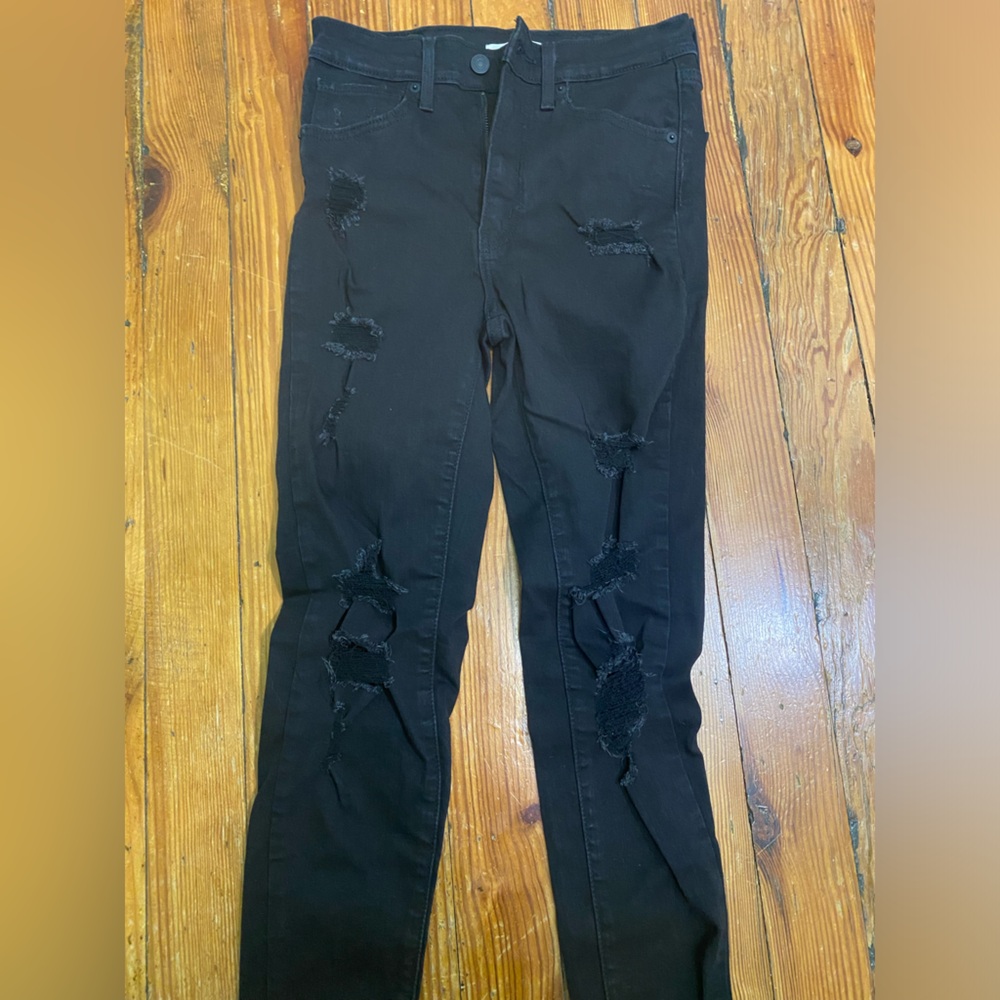Levi Strauss Ripped Black Super Skinny Jeans - Size 27